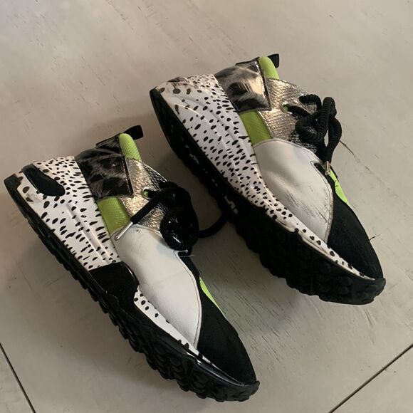 Steve Madden Cliff Neon Green Sneakers - Picture 2 of 10